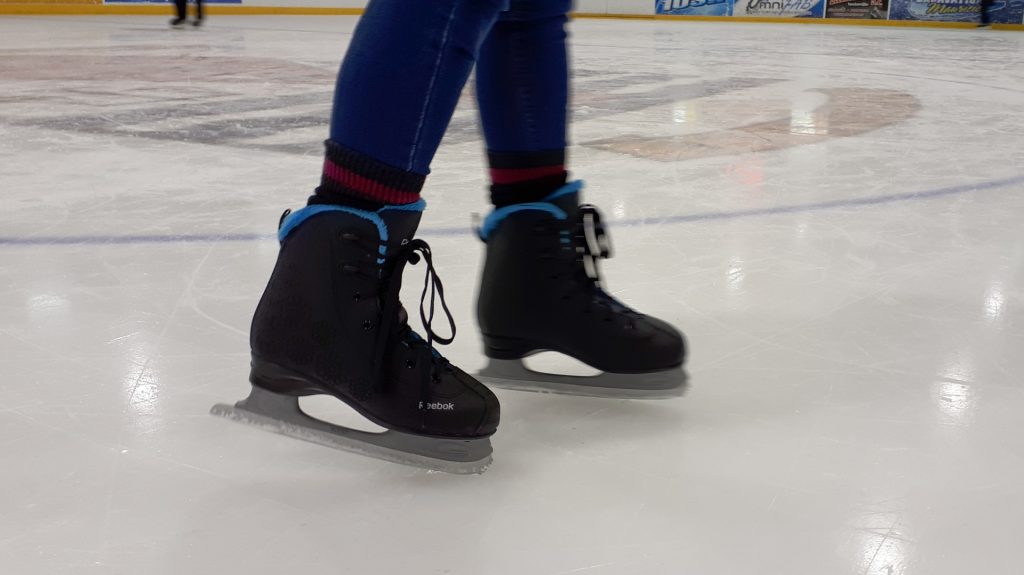ice-skating-1551726158mDh
